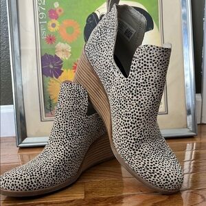 Women's Black and White Wedge Ankle Boots